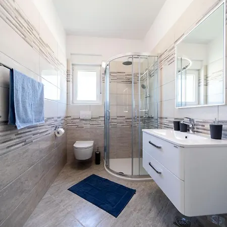 Alba Apartment Banjol