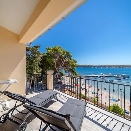 Alba Apartment Banjol